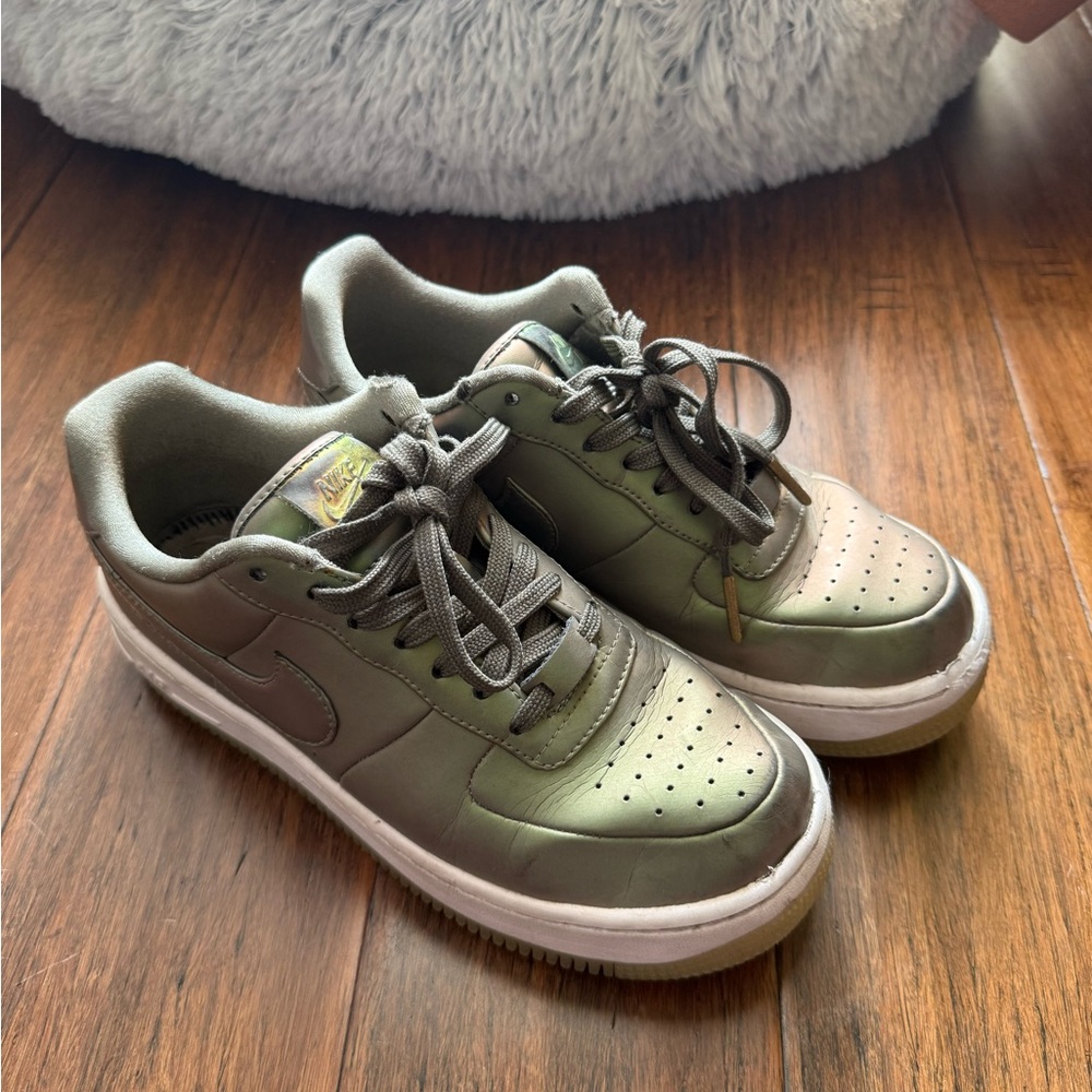 Nike Olive Green Sneakers